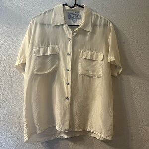 VTG Authentic Style Bump silk short sleeve button down size medium